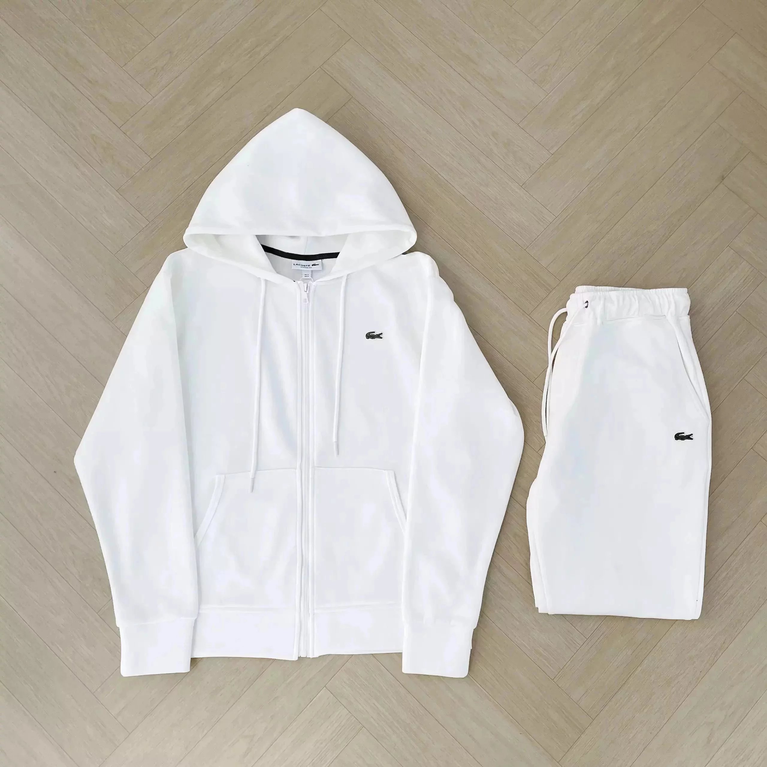 7 White 002