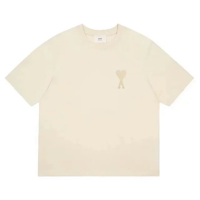 AMI Paris T-Shirts de Coeur Logo Short-Sleeve T-Shirt product detail image 14
