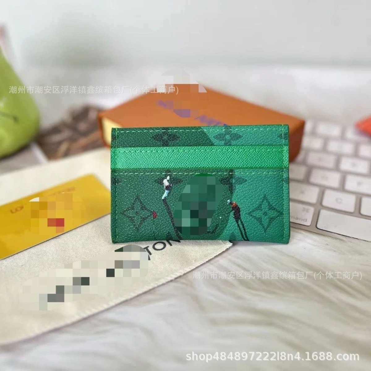 Green logo [gift box set]