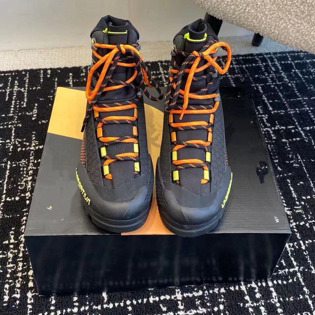 Unbranded Boots High-Top Hiking with Lug Soles and Contrast Laces image 4