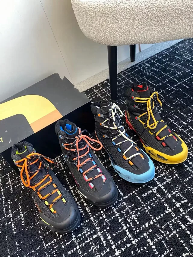 Unbranded Boots High-Top Hiking with Lug Soles and Contrast Laces product detail image 1