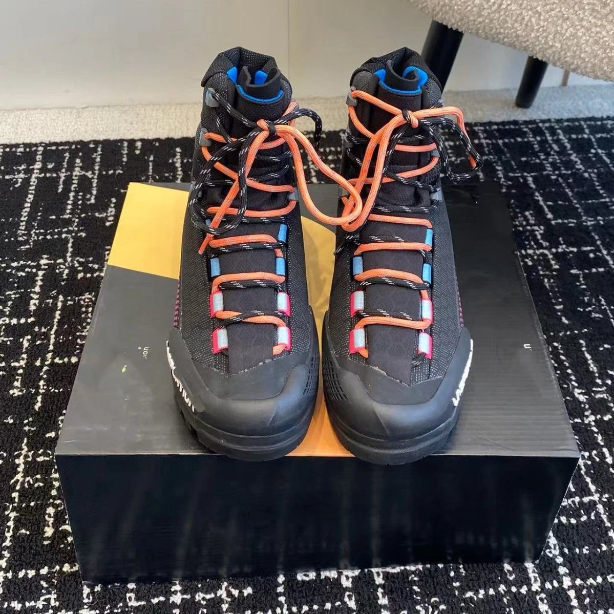 Unbranded Boots High-Top Hiking with Lug Soles and Contrast Laces image 5
