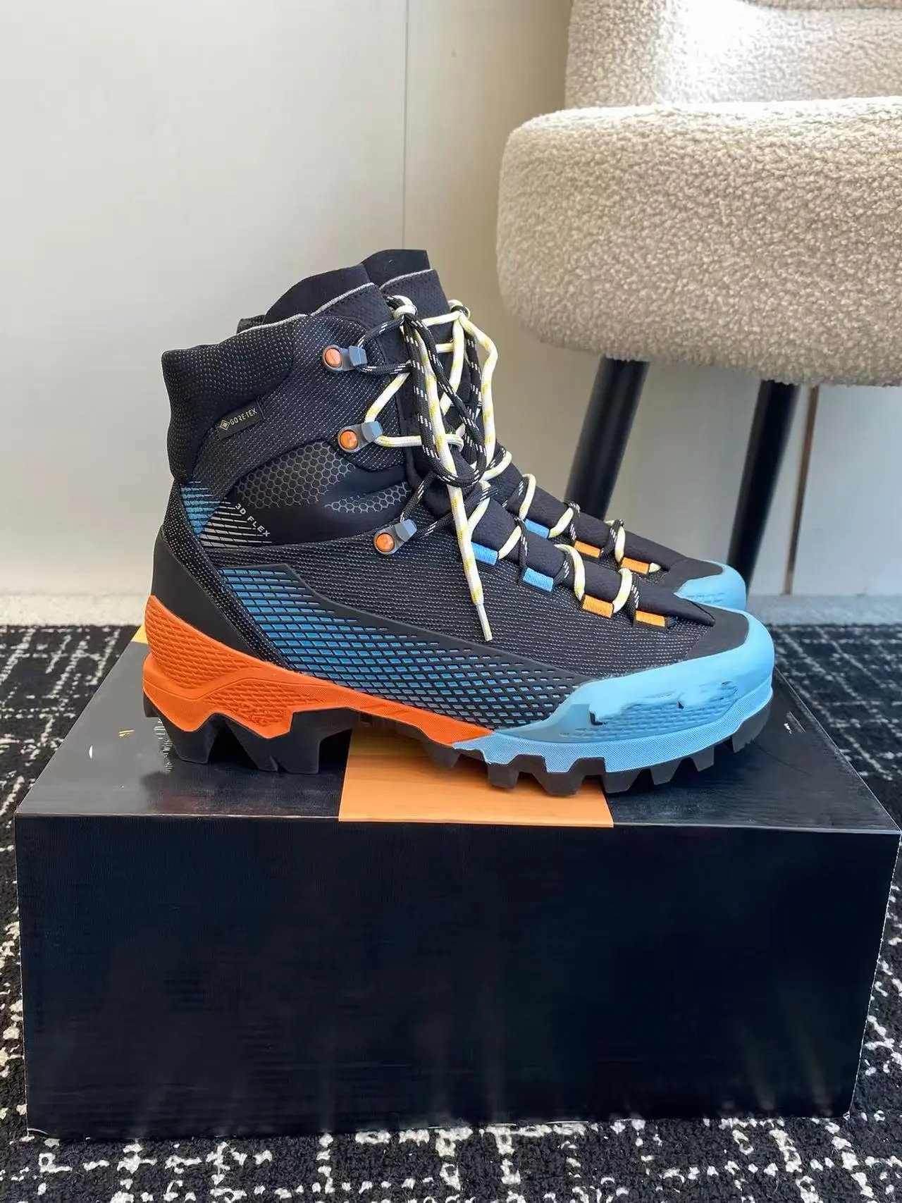 Unbranded Boots High-Top Hiking with Lug Soles and Contrast Laces — Orange