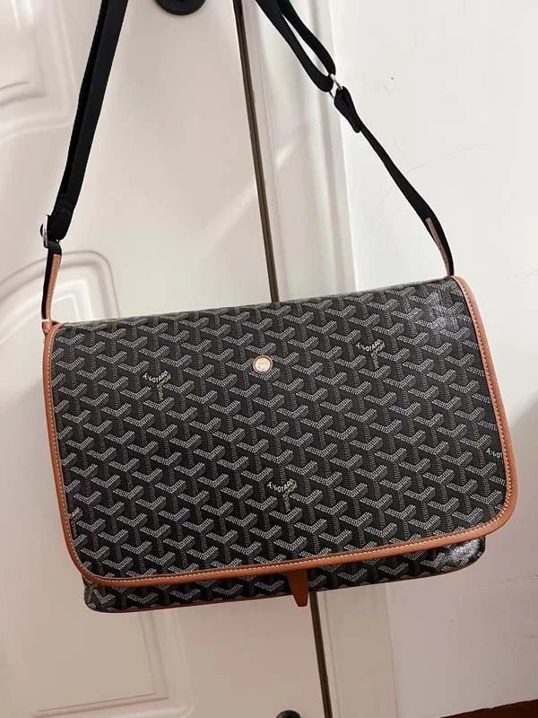 Goyard Shoulder Bags Flap Messenger Bag product image