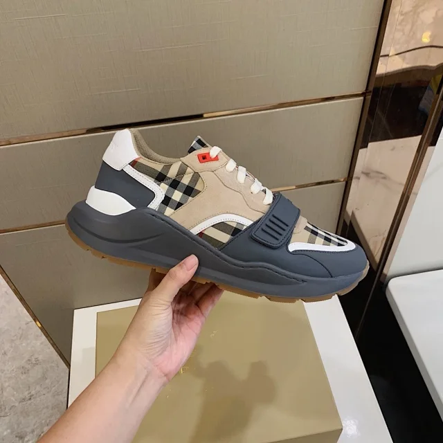 Burberry Sneakers Check-panel strap product detail image 17