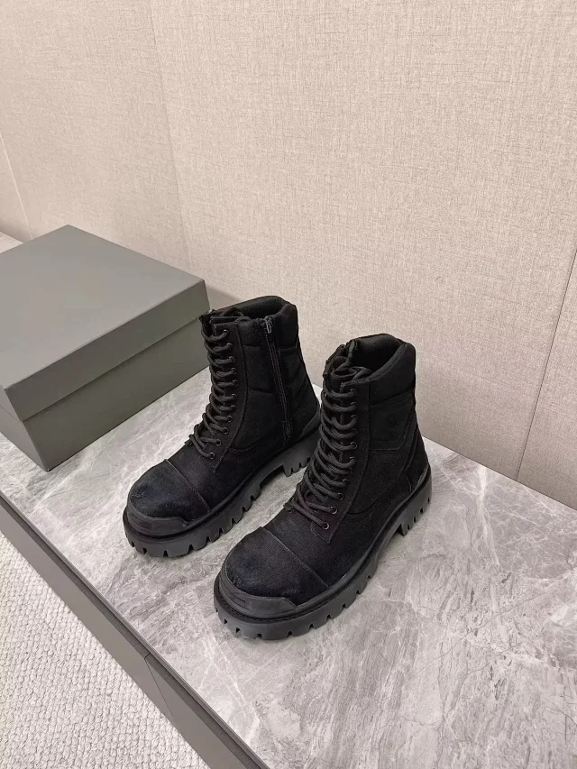 Unbranded Boots Lace-up ankle combat with lug soles product detail image 4