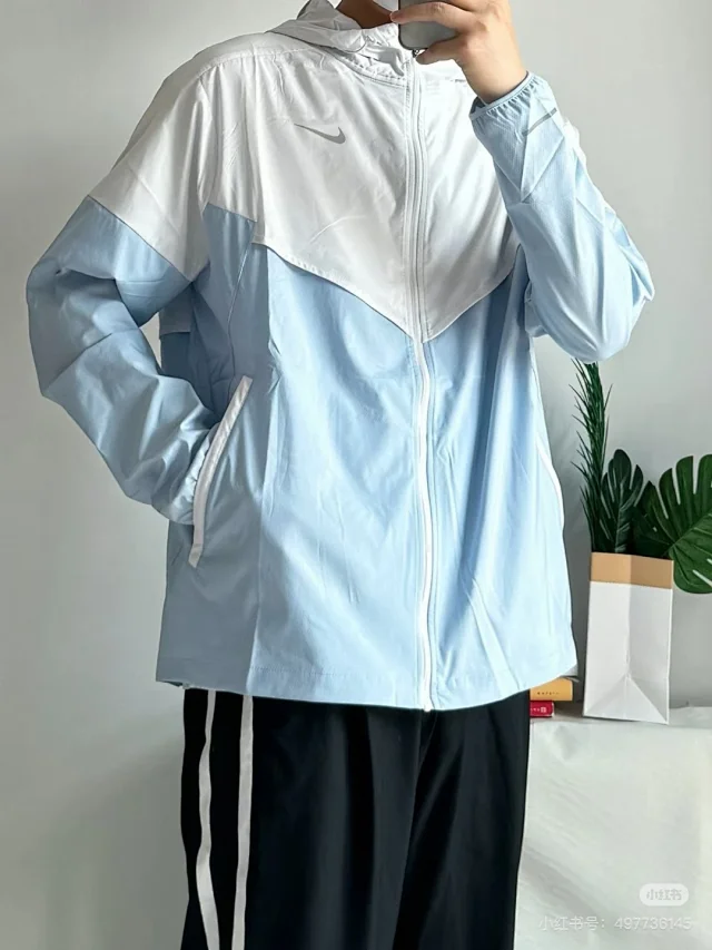 Nike Jackets Hooded lightweight windbreaker product detail image 14