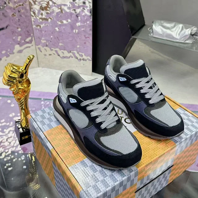 Louis Vuitton Sneakers Run Away Mesh and Suede product detail image 8