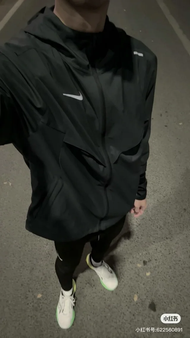 Nike Jackets Hooded lightweight windbreaker product detail image 13