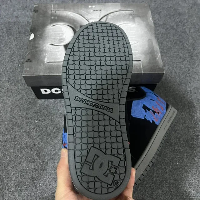 DC Shoes Sneakers Court Graffik low-top product detail image 10