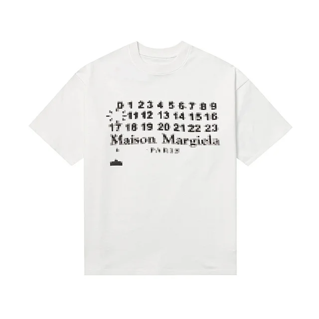 Maison Margiela T-Shirts Crew Neck Graphic product detail image 13