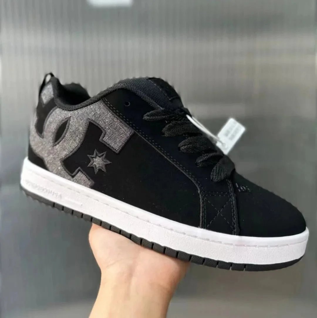 DC Shoes Sneakers Court Graffik low-top — Pure black