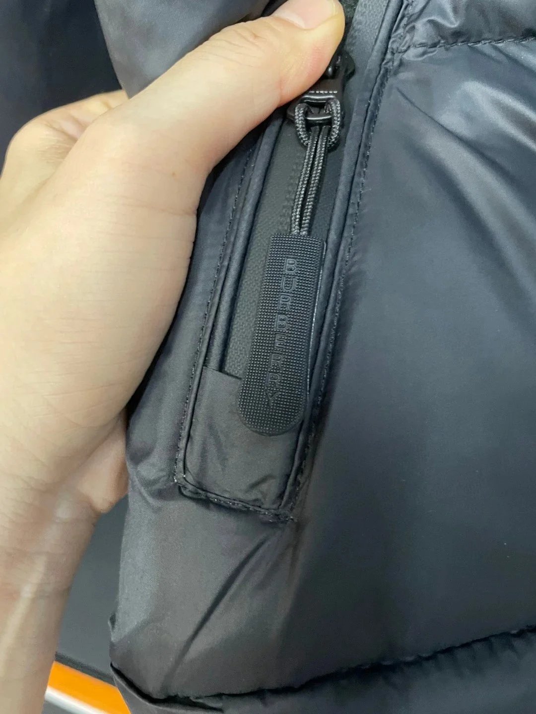 BUERRY巴宝莉冬季新款可拆式衣袖连帽羽绒服外套 10