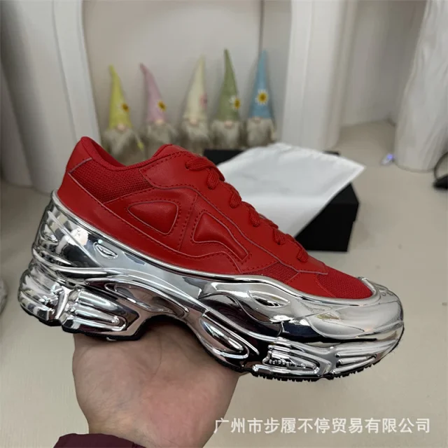 Raf Simons Sneakers Low-Top with Metallic Sculpted Sole product detail image 41