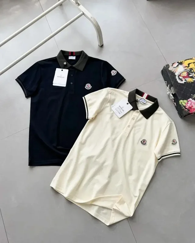 Moncler Shirts Short-Sleeve Polo Shirt with Contrast Collar and Logo Patches product detail image 4