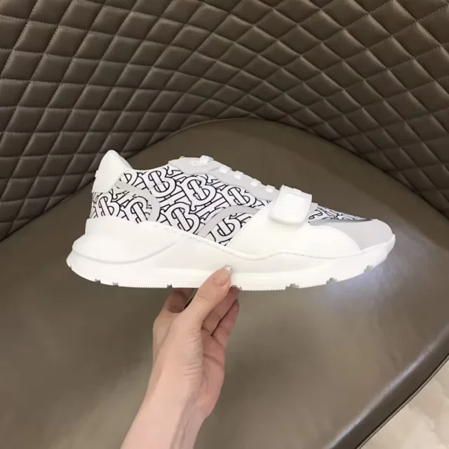 Burberry Sneakers Check-panel strap product detail image 15