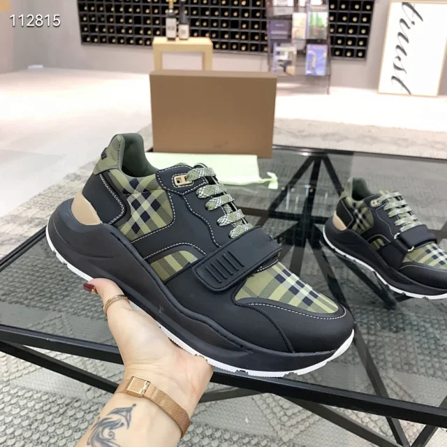 Burberry Sneakers Check-panel strap product detail image 23