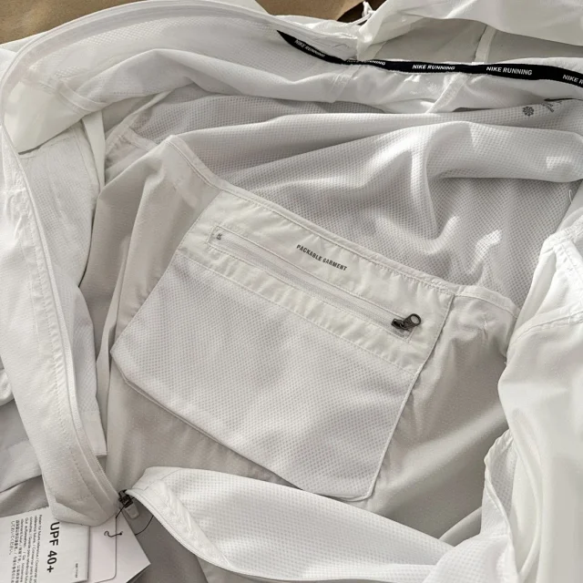 Nike Jackets Hooded lightweight windbreaker product detail image 29