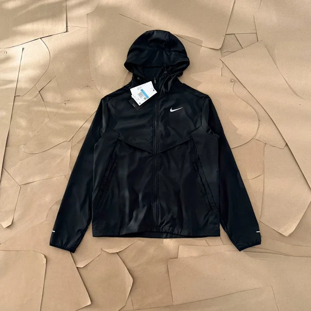 Nike Jackets Hooded lightweight windbreaker product detail image 37