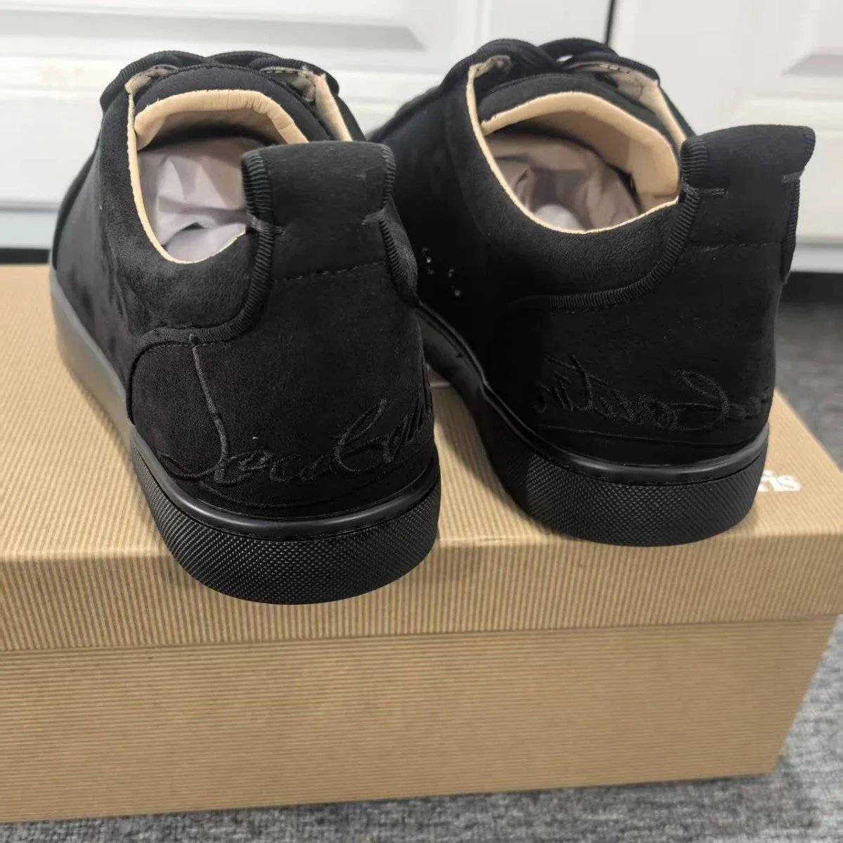 CL Louboutin铆钉板鞋平底透气休闲潮牌 8