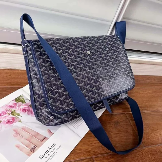 Goyard Shoulder Bags Flap Messenger Bag product detail image 3