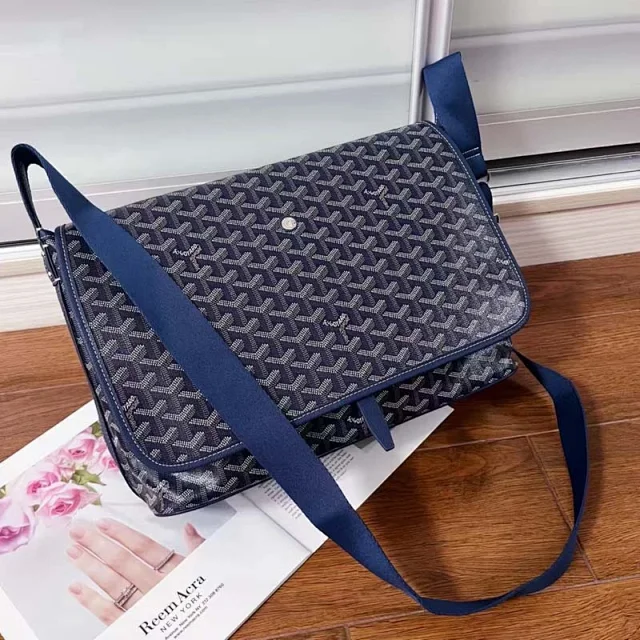 Goyard Shoulder Bags Flap Messenger Bag product detail image 2