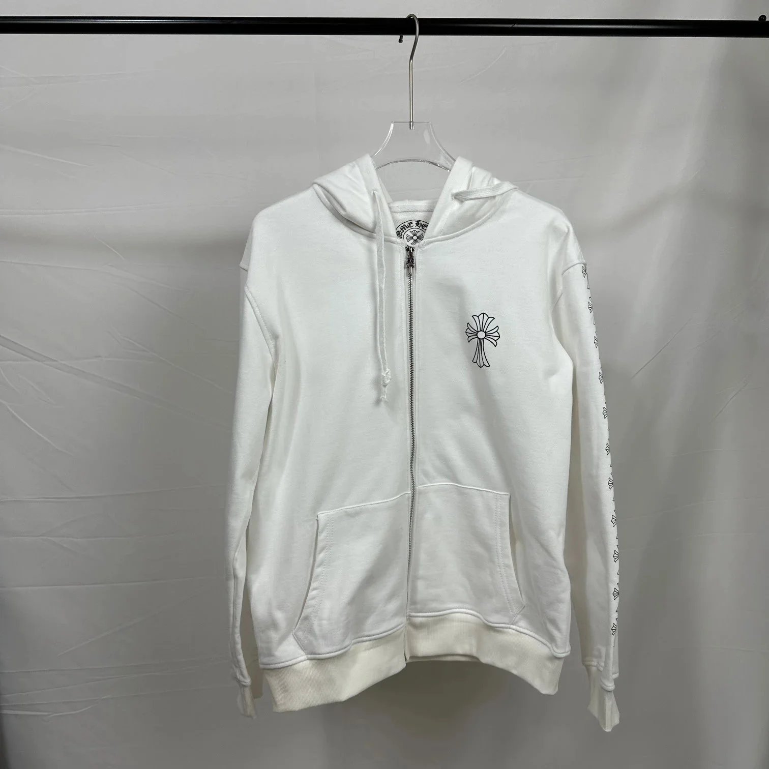 small cross white / S