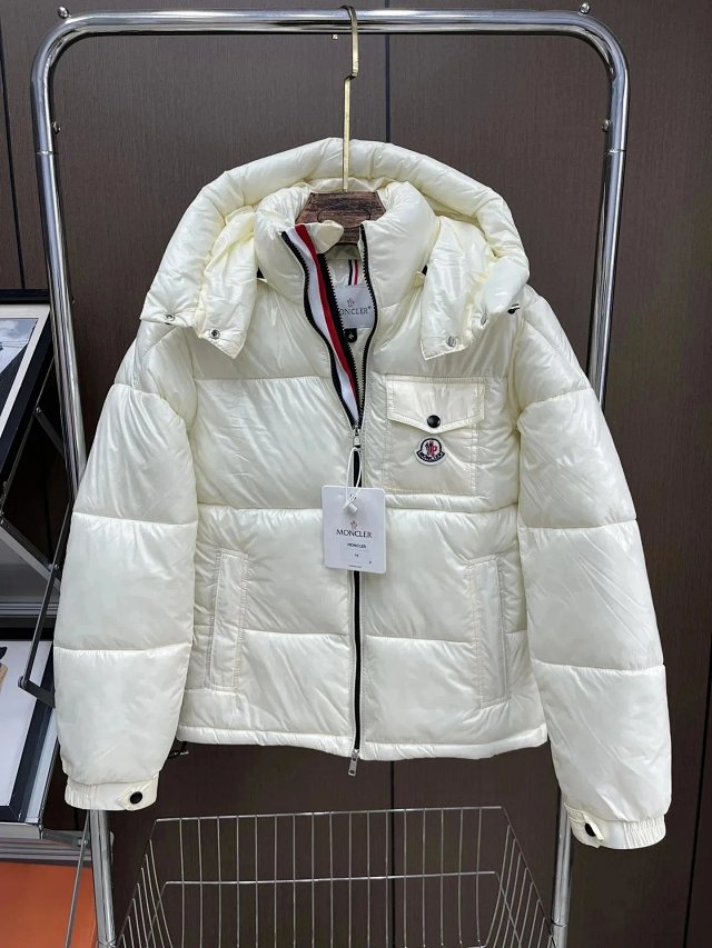 Burberry down jacket: seller detail photo 14