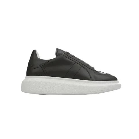 Black and White SKU image