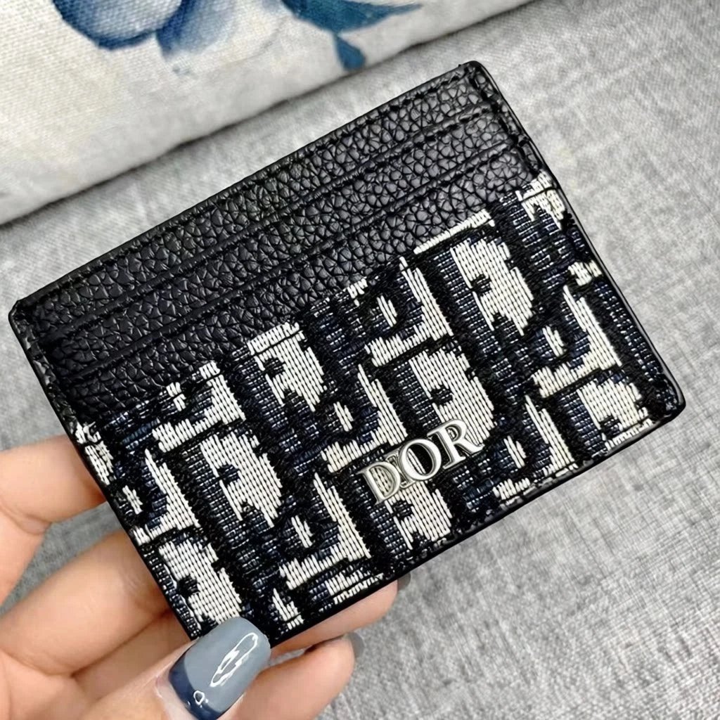 Black (White Gift Box)