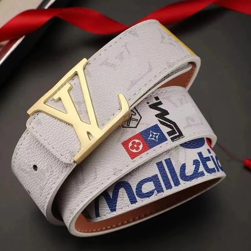 White Platinum Buckle [Complimentary Punch]