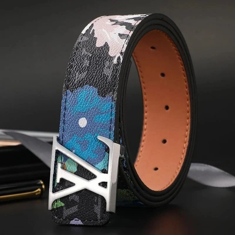 Black Graffiti Silver Buckle [Complimentary Hole Punch