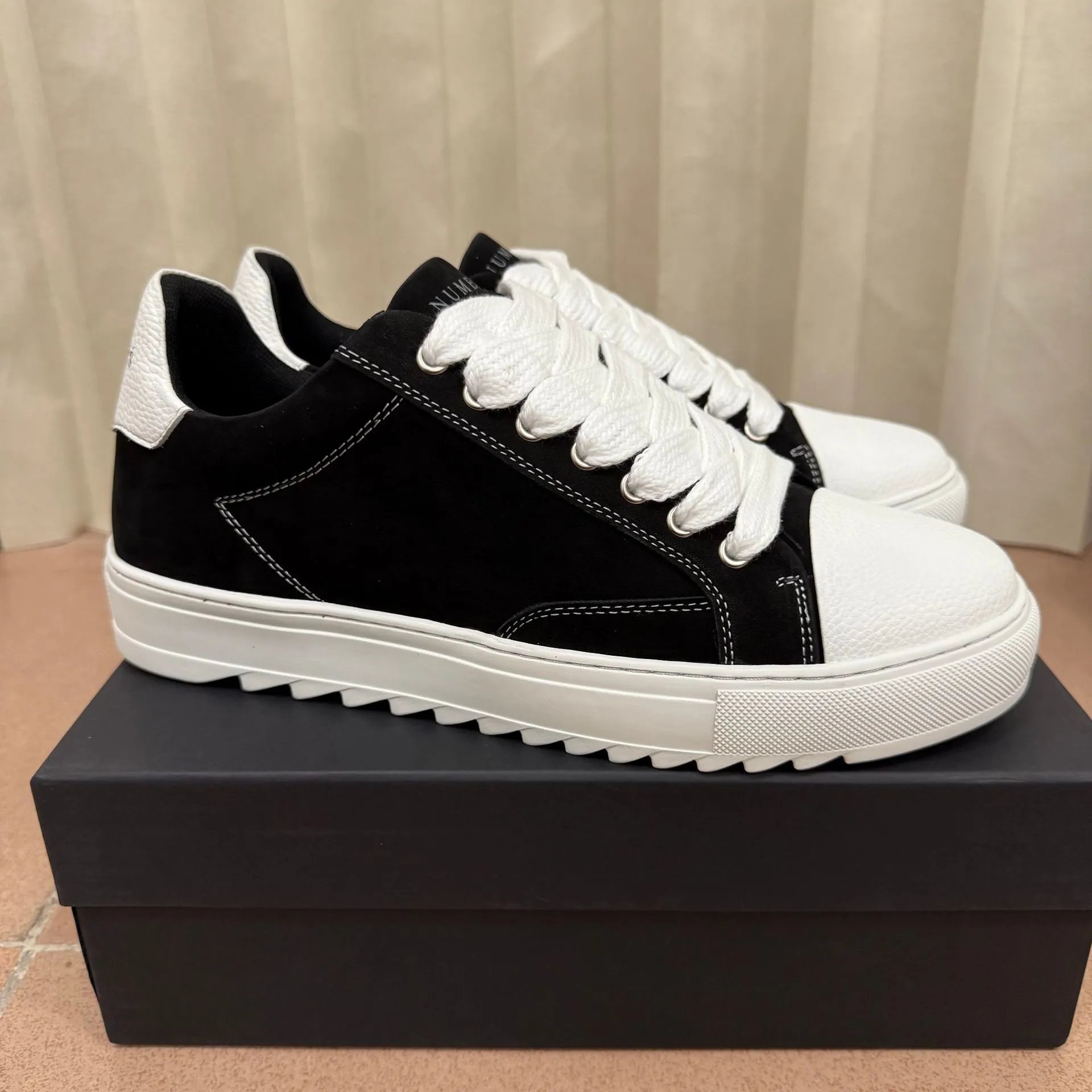 Number Shoe photo 4