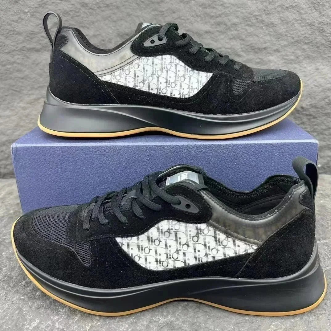 Low-Top Casual Skate Shoe photo 6