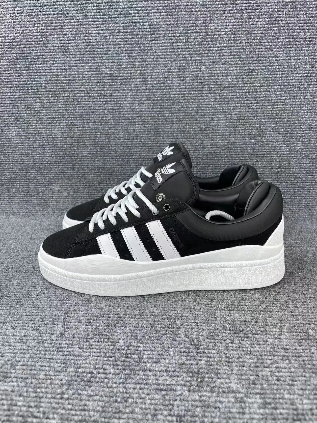 Black and white SKU image