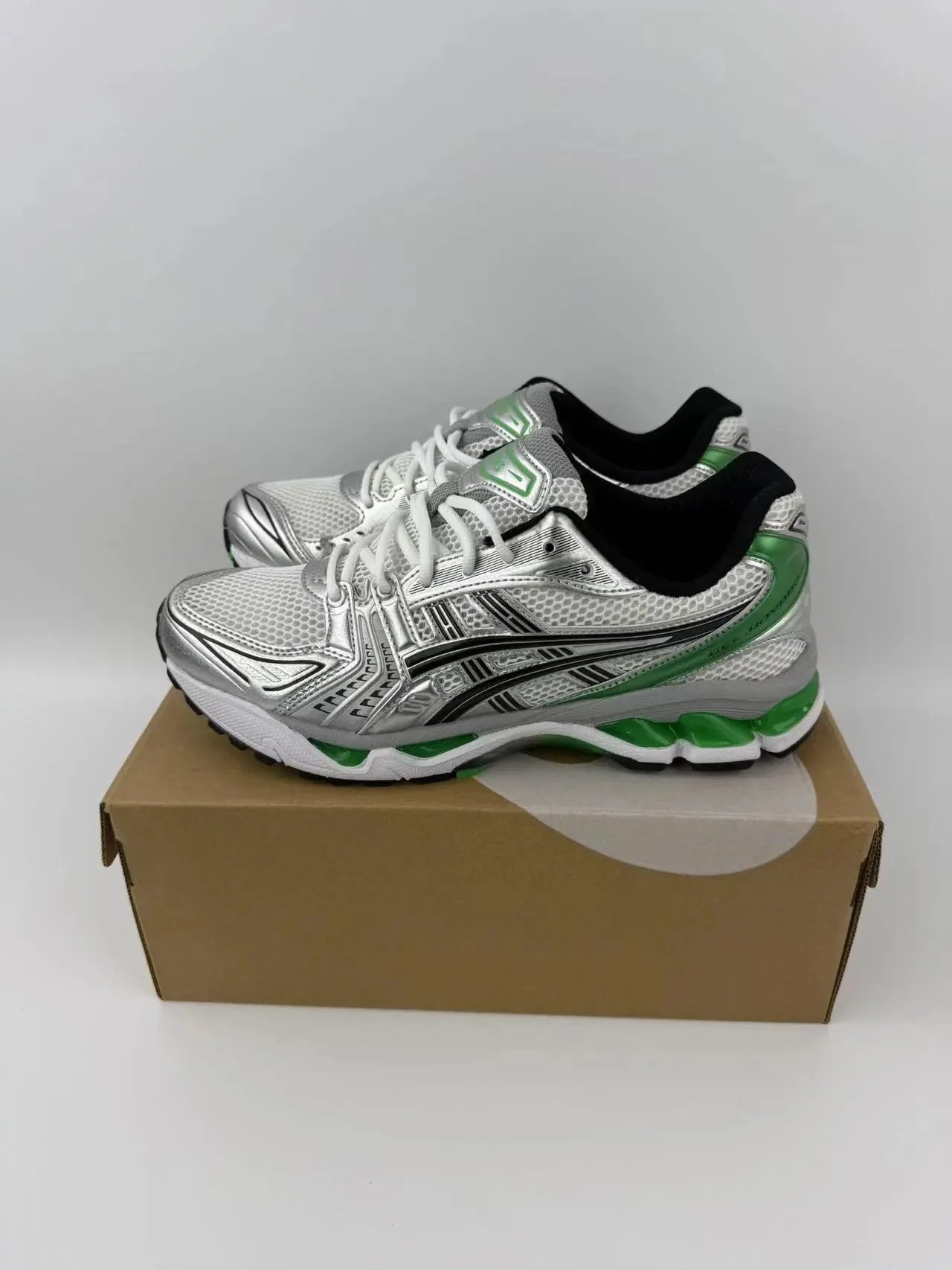 110 silver black green SKU image