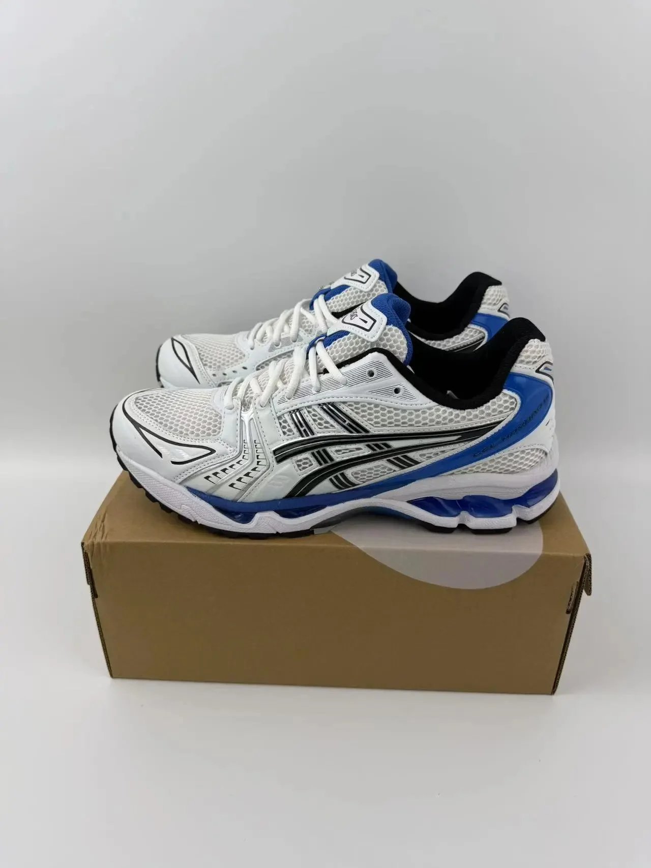 101 white blue SKU image