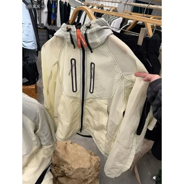 Design ROA x And Wander Lightweight Hooded Windbreaker Beige Outerwear - 6