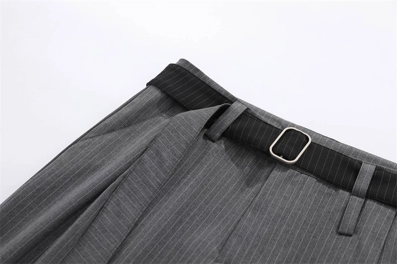 Design Cropped T-Shirt Beige + Pleated Wide-Leg Pants Gray with Belt - 20