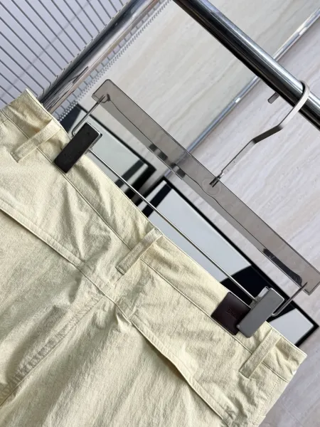 Dior Cargo Shorts Pale Yellow Shorts - 11