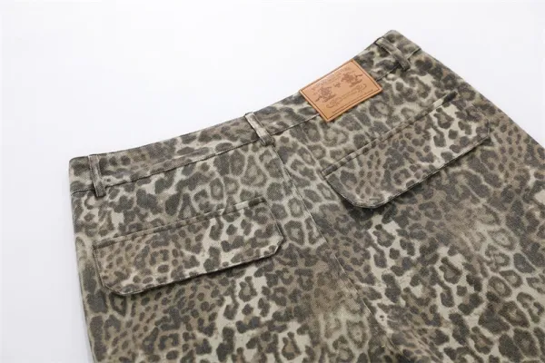 New Balance 990v6 Beige Leopard Cargo Shorts Set - 15