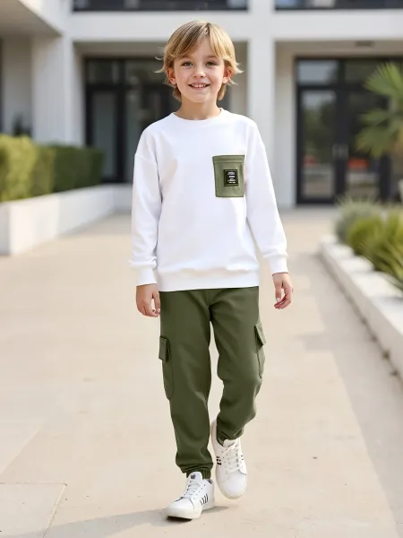 Design Oversized Pocket Sweatshirt and Cargo Pants Set in White and Army Green Casual Set - 11