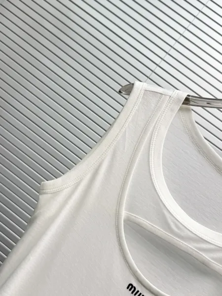 Design IUM Cut-Out Detail White Vest-Top Vest Top - 12