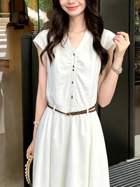 Design V-Neck Button-Front Pleated Midi Dress in Powder Blue - 3
