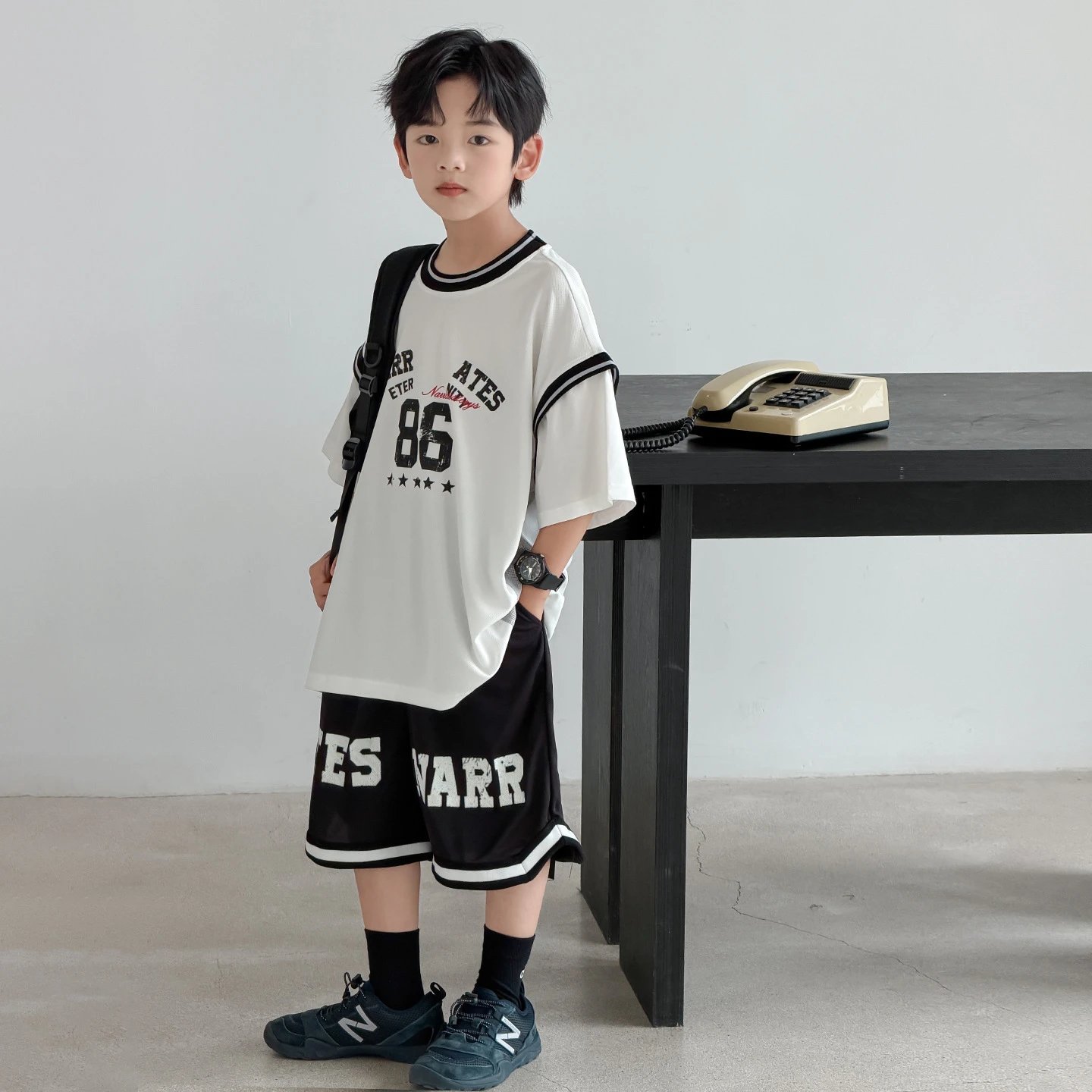 White Graphic Print 86 Number Oversized T-Shirt Black Mesh Shorts Sporty Set