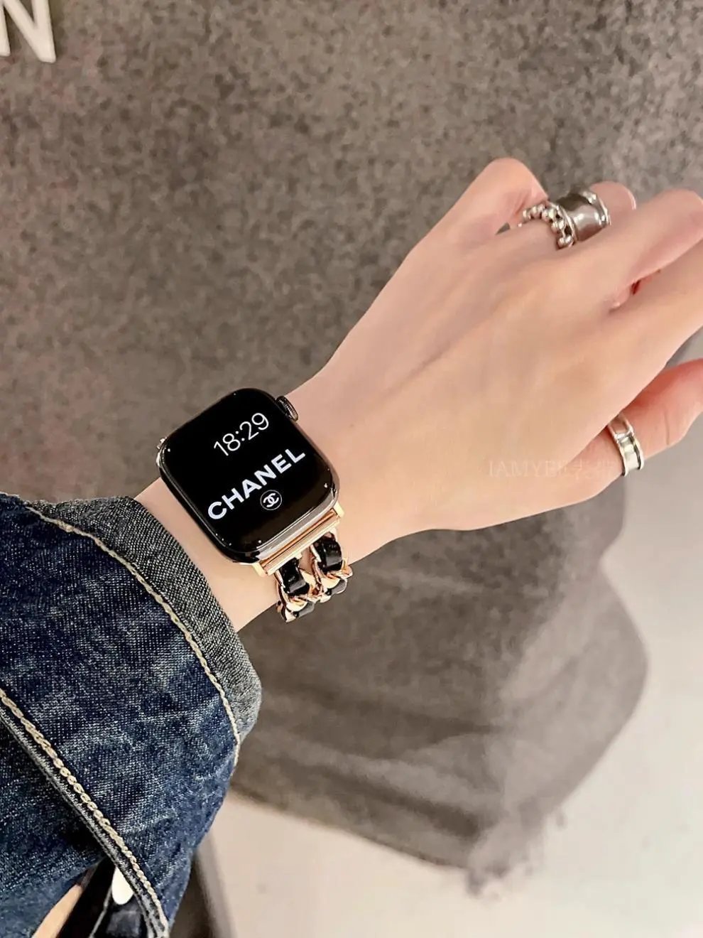 Apple Watch with Rose Gold Metal Link Bracelet Smartwatch - 21