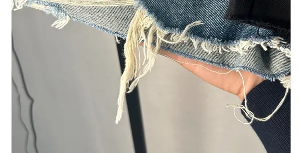 Design Distressed High-Waisted Frayed Hem Denim Shorts - 23