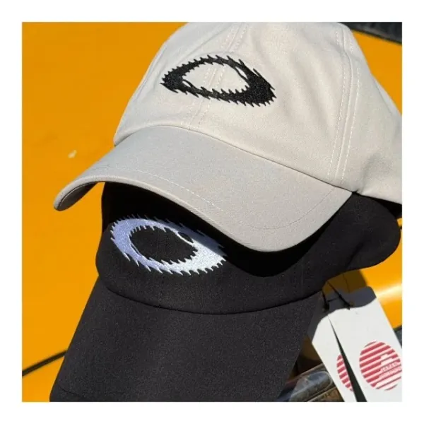 Oakley Distortion Logo Baseball Cap Black and White - 18