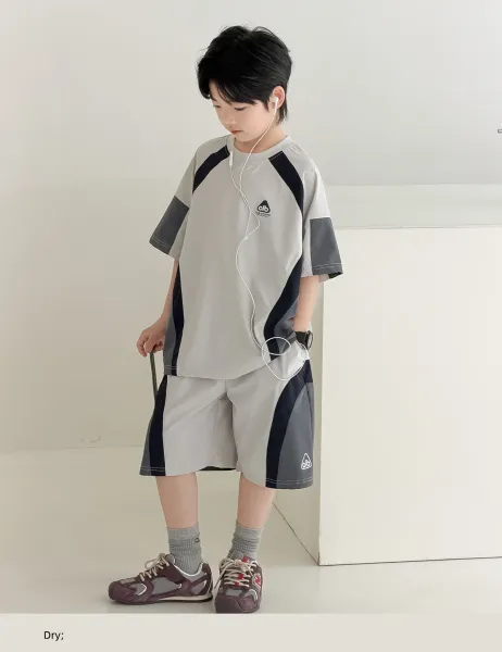 Design OLB Studio Color-Block T-Shirt and Shorts Set Black / Gray Sets - 16