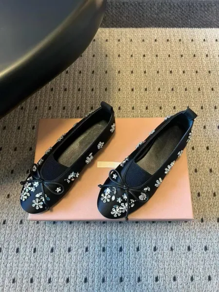 Design Black Crystal-Embellished Bow Flat Shoes Casual Shoes - 4